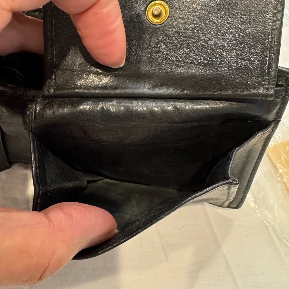 Authentic Bottega Veneta Black Woven Leather Wallet
